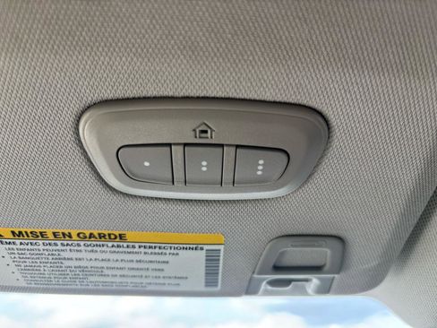 Used 2023 Jeep Grand Cherokee Limited w/ Luxury Tech Group II AWD/4WD image 32