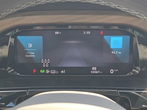 Used 2024 Volkswagen Atlas SE FWD image 24