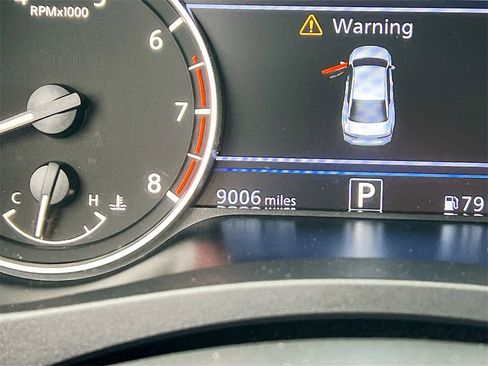 Used 2025 Nissan Altima 2.5 SR image 12