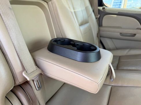 Used 2013 Chevrolet Tahoe LT RWD image 38