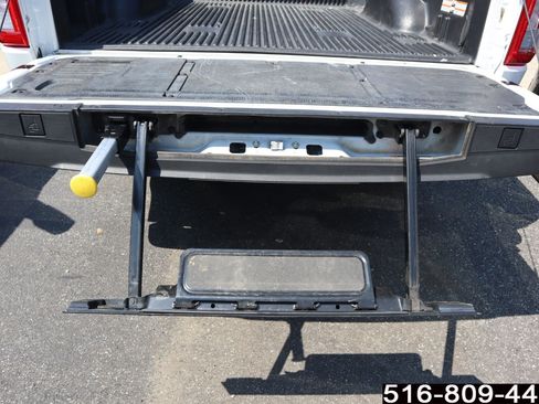 Used 2023 Ford F150 Lariat w/ Equipment Group 502A High AWD/4WD image 9