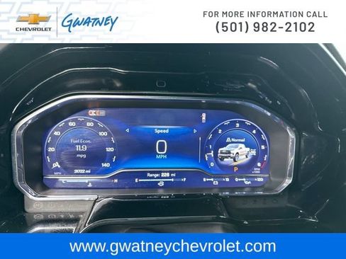 Used 2024 Chevrolet Silverado 1500 LT Trail Boss w/ LT Trail Boss Premium Package AWD/4WD image 17