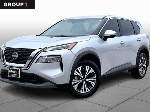 Used 2022 Nissan Rogue SV image 1