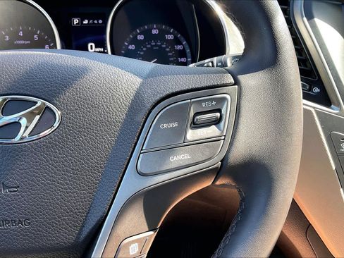 Used 2018 Hyundai Santa Fe Sport image 19