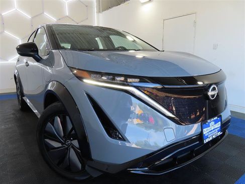 Used 2024 Nissan Ariya AWD image 2