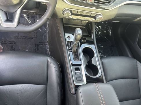 Used 2024 Nissan Altima 2.5 SR w/ SR Premium Package image 23