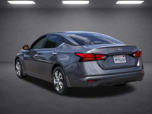 Used 2024 Nissan Altima 2.5 S FWD image 6