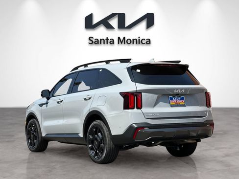 Used 2024 Kia Sorento SX AWD/4WD image 4