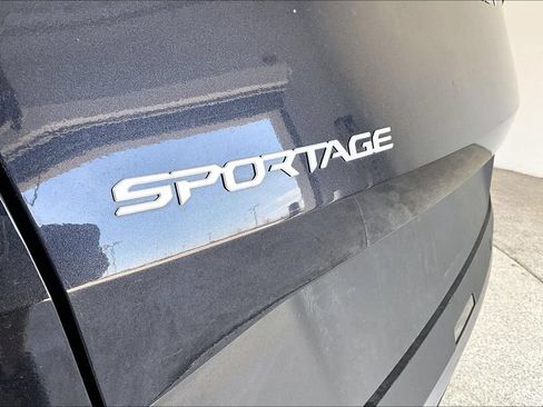 Used 2026 Kia Sportage LX FWD image 39