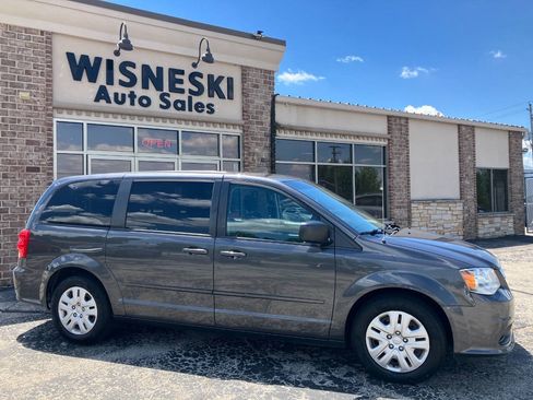 Used 2017 Dodge Grand Caravan SE w/ Power Window Group FWD image 2