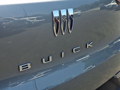 Used 2025 Buick Encore GX Preferred AWD/4WD image 29
