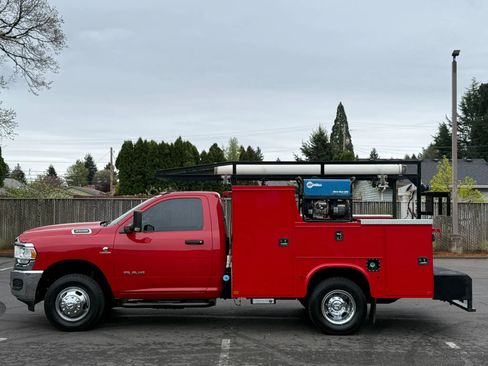 Used 2021 RAM 3500 Tradesman w/ Chrome Appearance Group image 2