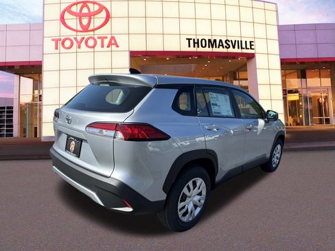 New 2025 Toyota Corolla Cross L image 5