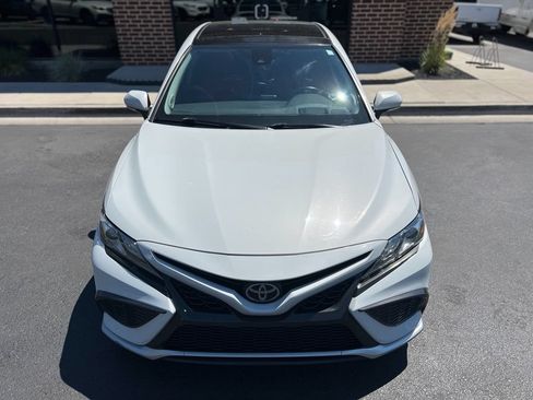 Used 2022 Toyota Camry XSE w/ Carpet Mat Package (TMS) FWD image 9
