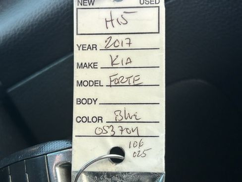 Used 2017 Kia Forte S FWD image 33