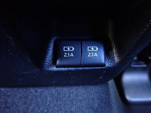 Used 2022 Toyota 4Runner SR5 Premium AWD/4WD image 11