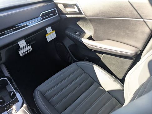 New 2026 Mitsubishi Outlander SE FWD image 19