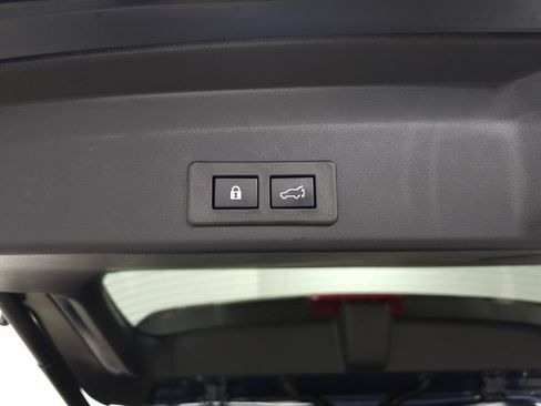 Used 2025 Subaru Ascent Bronze Edition AWD/4WD image 9