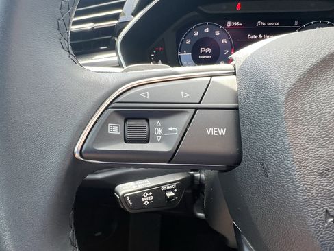 Certified 2025 Audi Q3 2.0T Premium w/ Convenience Package AWD/4WD image 19