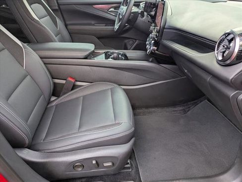 Used 2024 Chevrolet Blazer EV LT image 21