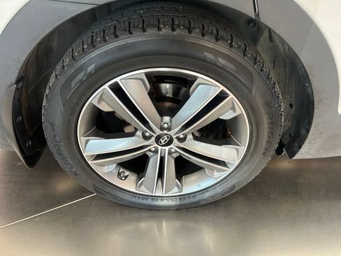 Used 2016 Hyundai Santa Fe Limited w/ Option Group 04 AWD/4WD image 10