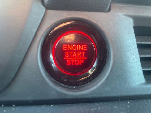 Used 2024 Honda Pilot TrailSport image 39