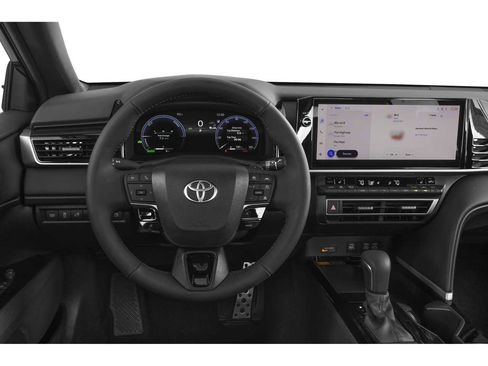 Used 2025 Toyota Camry XSE FWD image 4