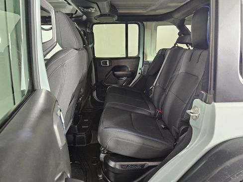 Used 2023 Jeep Wrangler Unlimited Rubicon 4xe w/ Cold Weather Group AWD/4WD image 34
