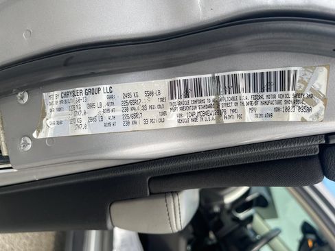 Used 2014 Jeep Cherokee Latitude AWD/4WD image 31