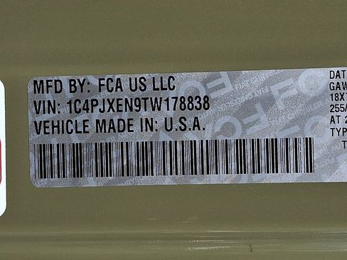 Used 2026 Jeep Wrangler Unlimited Sahara w/ Safety Group AWD/4WD image 28