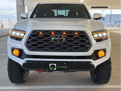 Used 2020 Toyota Tacoma TRD Off-Road image 30