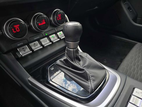 Used 2023 Toyota GR86 w/ ALL Weather Mat Package (TMS) RWD image 33