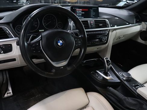 Used 2020 BMW 440i xDrive Convertible w/ M Sport Package image 18