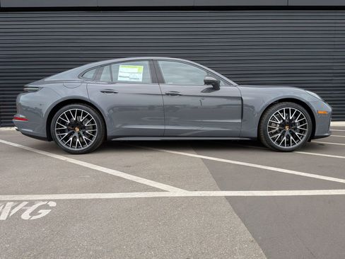 New 2026 Porsche Panamera 4 image 8
