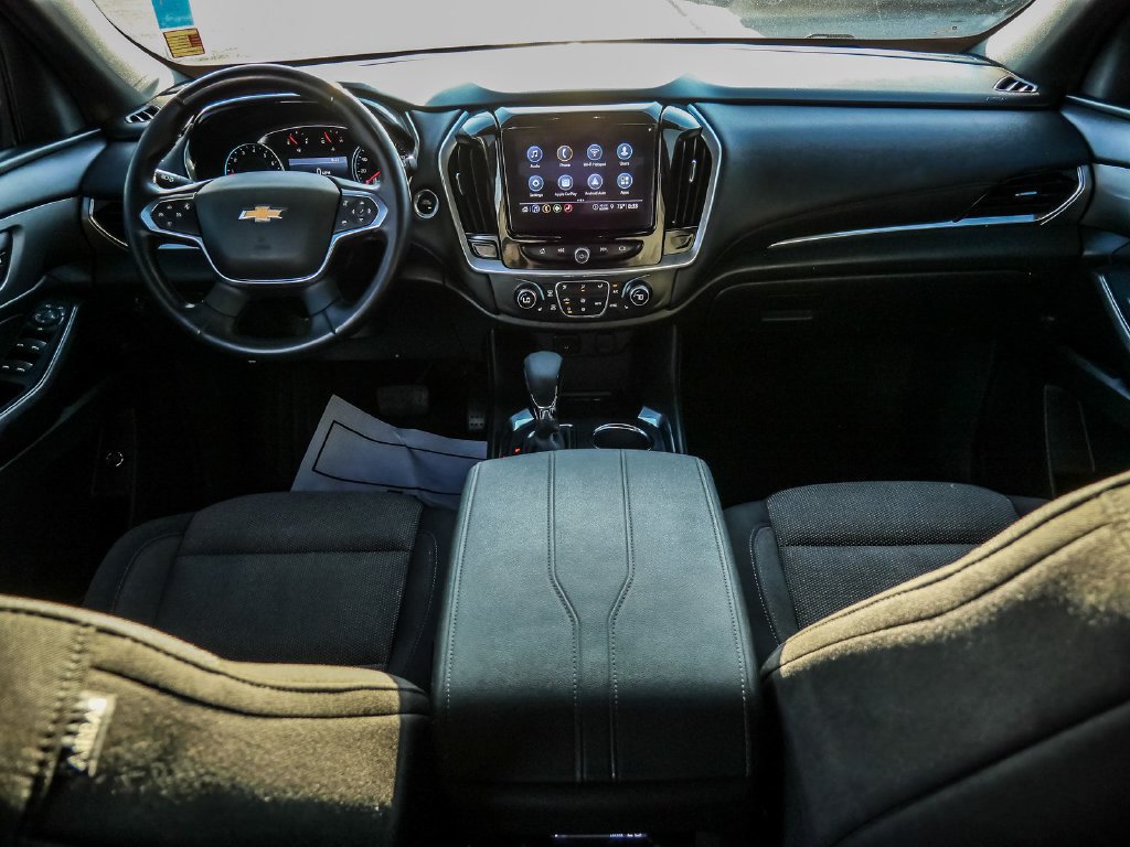 Used 2023 Chevrolet Traverse LT FWD image 25