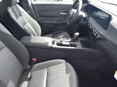 New 2026 Nissan Sentra SV w/ SV Convenience Package FWD image 19