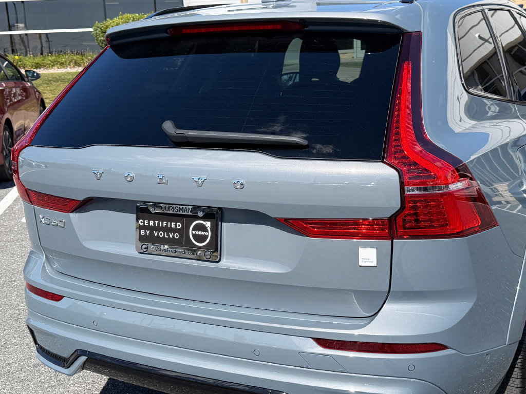 Certified 2024 Volvo XC60 T8 Polestar AWD/4WD image 12