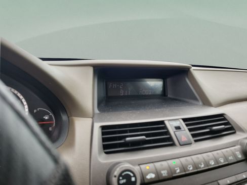Used 2009 Honda Accord LX-P image 16