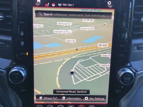 Used 2019 RAM 1500 Laramie image 30