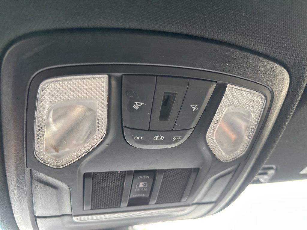 Used 2022 RAM 1500 Big Horn AWD/4WD image 39
