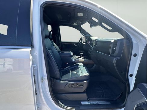 Used 2022 Chevrolet Silverado 1500 High Country image 34