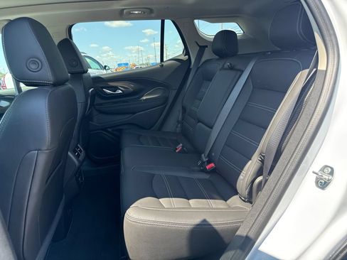 Certified 2024 GMC Terrain Denali w/ Denali Premium Package AWD/4WD image 9