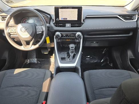 Used 2025 Toyota RAV4 LE AWD/4WD image 20