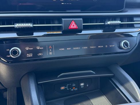 New 2026 Kia Sportage SX Prestige AWD/4WD image 22
