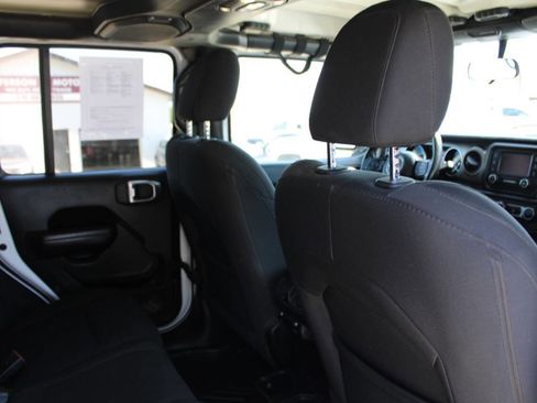 Used 2019 Jeep Wrangler Unlimited Sport S AWD/4WD image 10