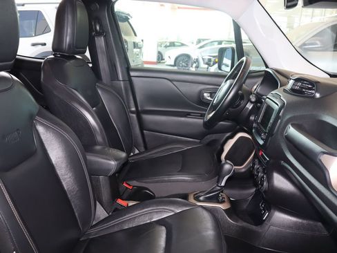 Used 2017 Jeep Renegade Limited FWD image 39