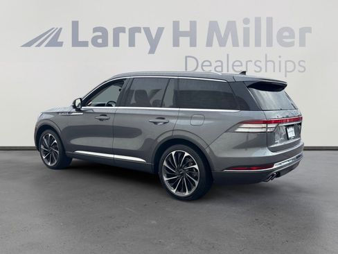 Used 2022 Lincoln Aviator Reserve w/ Equipment Group 201A image 3