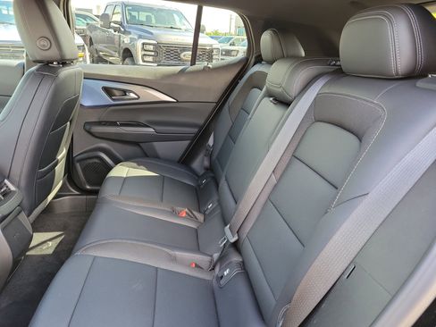 Used 2026 Chevrolet Equinox EV LT FWD image 14