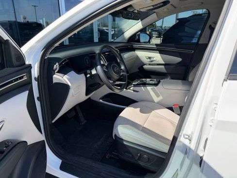 Certified 2024 Hyundai Tucson Limited AWD/4WD image 5