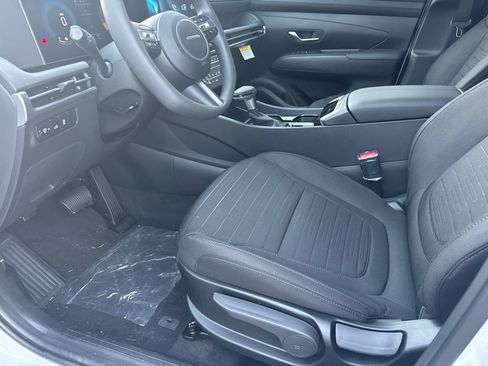 New 2026 Hyundai Santa Cruz SE image 9